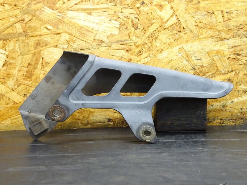 【250518】FTR223(MC34-1110)■ チェーンカバー チェーンガード | 中古バイクパーツ通販・買取　ジャンクヤード鳥取　JunkYard