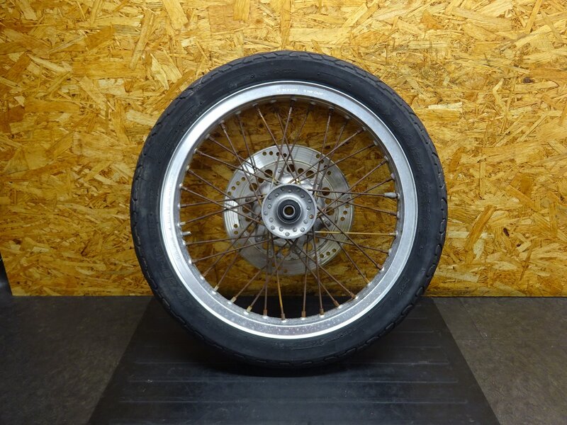【250807】GB400TT(NC20-1011)◆ フロントホイール 18×1.85 錆/フレ有 【検索:GB500TT | 中古バイクパーツ通販・買取　ジャンクヤード鳥取　JunkYard