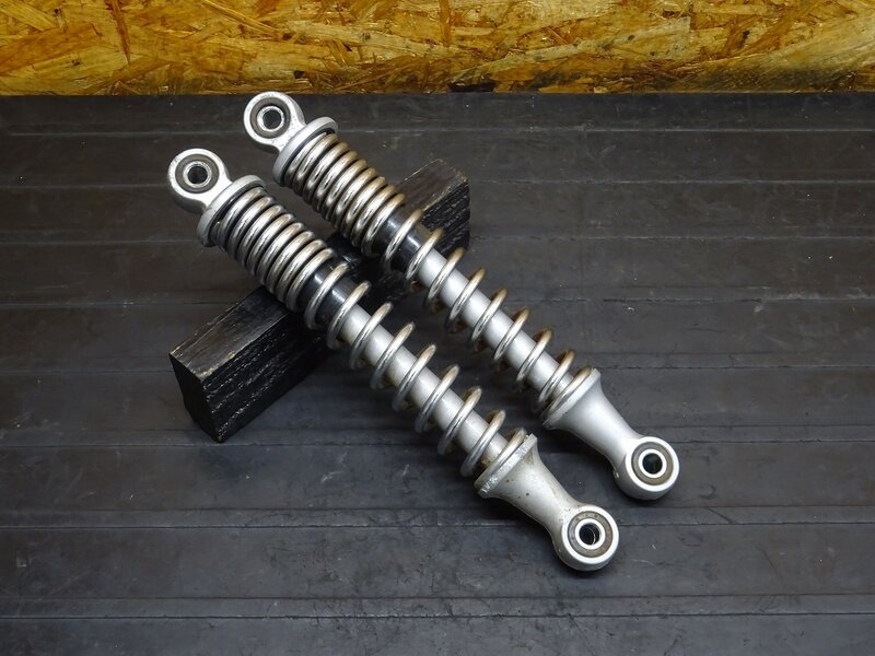 【250826】モンキー(Z50J-1023)◆ リアサスペンション リアサス リヤサス リアショック ※6V | 中古バイクパーツ通販・買取　ジャンクヤード鳥取　JunkYard