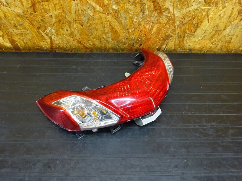 【251007】マジェスティ250(SG20J-020)◇ テールランプ ブレーキランプ ウインカー ウィンカー 【’14 | 中古バイクパーツ通販・買取　ジャンクヤード鳥取　JunkYard