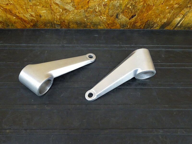 【251109】GB250クラブマン(MC10-1105)◇ 社外ヘッドライト Φ33mm アルミ WM ウェットブラスト施工有 ※検:CB400F TW200 GSX250E 【2型 | 中古バイクパーツ通販・買取　ジャンクヤード鳥取　JunkYard