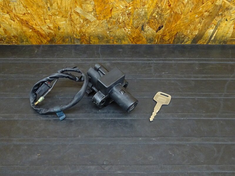 【251111】CBR250RR(MC22-1006)◇ メインキー イグニッションキー 複製キー1本 キークセ有 | 中古バイクパーツ通販・買取　ジャンクヤード鳥取　JunkYard