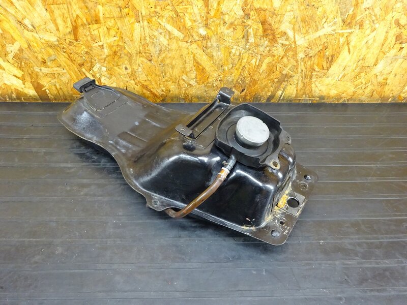 【251113】NS-1(AC12-1201)◇ 燃料タンク ガソリンタンク フューエルタンク タンクキャップ 色塗り有 | 中古バイクパーツ通販・買取　ジャンクヤード鳥取　JunkYard