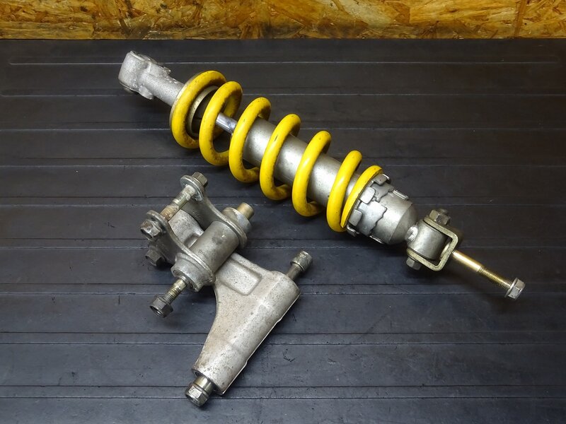 【251121】VTR1000F(SC36-1100)■ リアサスペンション リアサス リアショック リヤサス リアサスリンク 【ファイアーストーム | 中古バイクパーツ通販・買取　ジャンクヤード鳥取　JunkYard