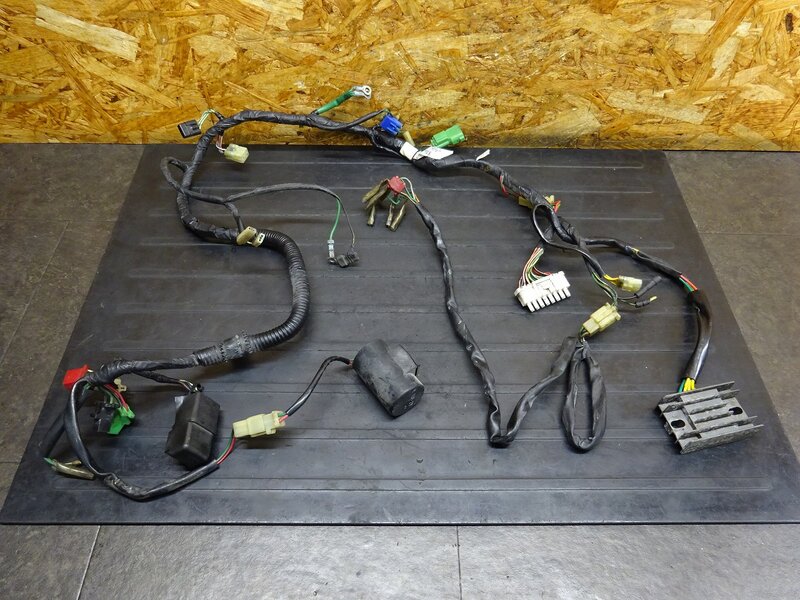 【251202】 CRM250R(MD24-1402)◆ メインハーネス 社外レギュレーター UP2 リレー 配線加工有 | 中古バイクパーツ通販・買取　ジャンクヤード鳥取　JunkYard