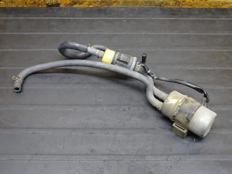 【251232】ドラッグスター400(4TR-109)◆ 燃料ポンプ ガソリンポンプ フューエルポンプ 燃ポン 動作確認OK | 中古バイクパーツ通販・買取　ジャンクヤード鳥取　JunkYard