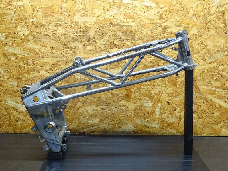 【260103】SDR200(2TV-000)◆ 書付中古フレーム メインフレーム ハンドルストッパー変形有 | 中古バイクパーツ通販・買取　ジャンクヤード鳥取　JunkYard