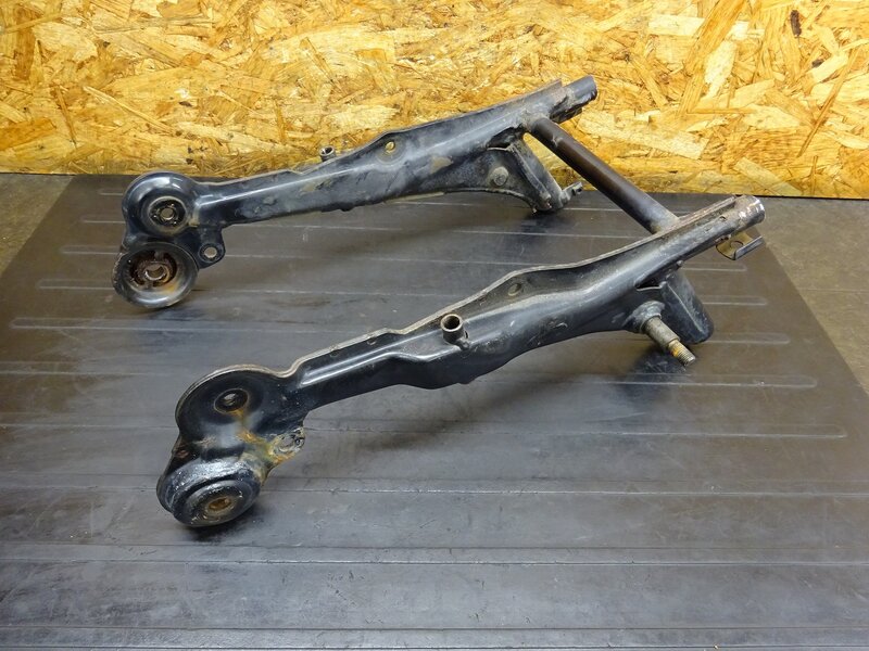 【260202】SR400(1JR-334)◆ シートレール カットフレーム 【検:SR500 1JN 2J2 2H6 | 中古バイクパーツ通販・買取　ジャンクヤード鳥取　JunkYard