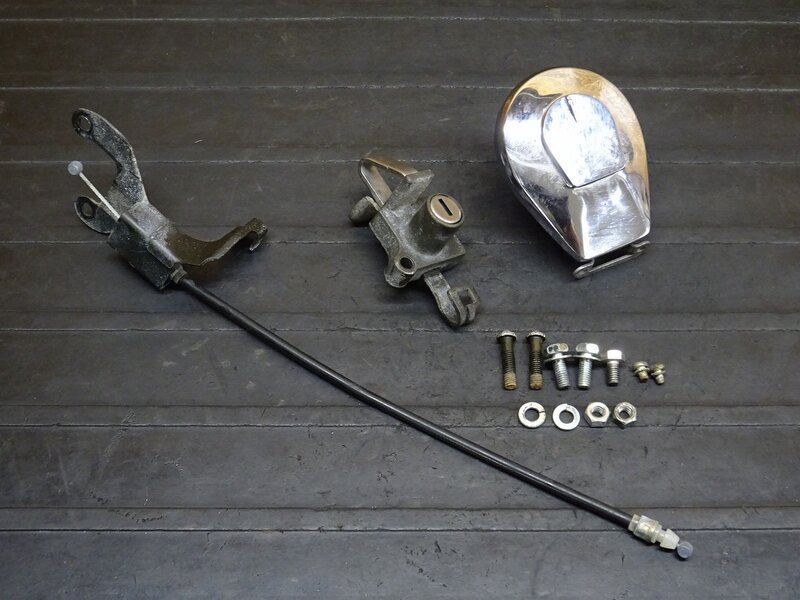 【260212】GB250クラブマン(MC10-170)◆ タンクキャップ シートロック ヘルメットホルダー 鍵無し！ 【5型 最終型 | 中古バイクパーツ通販・買取　ジャンクヤード鳥取　JunkYard