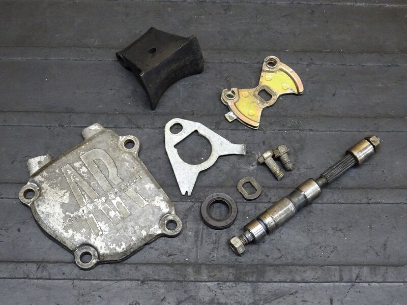 【260314】CRM250AR(MD32-1000)◆ RCバルブ 排気バルブ エンジンカバー ※エンジンパーツ 【検索：CRM250R MD24 | 中古バイクパーツ通販・買取　ジャンクヤード鳥取　JunkYard