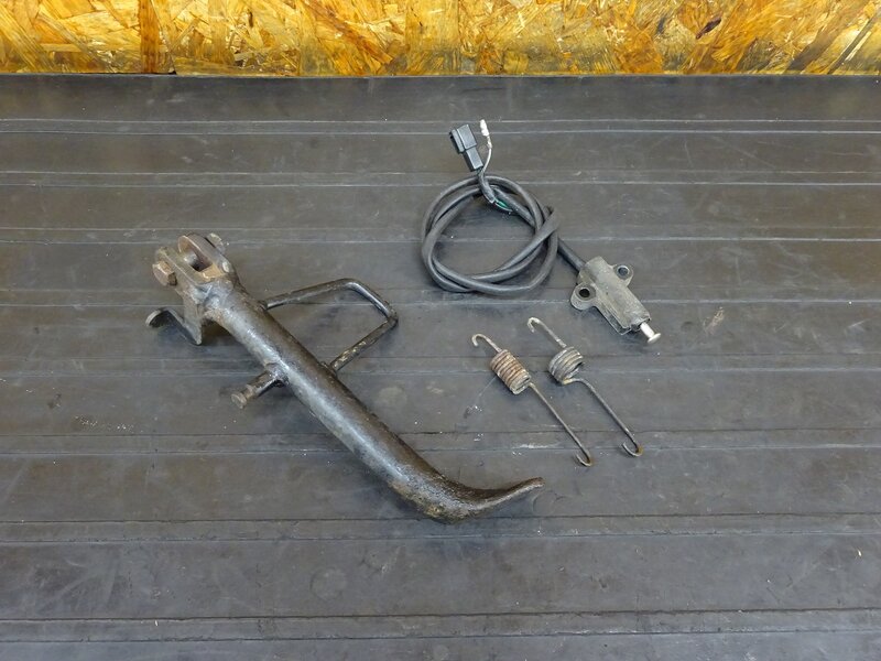 【260313】GSX250S(GJ76A-103)◇ サイドスタンド スタンドスイッチ スプリング 【刀 カタナ | 中古バイクパーツ通販・買取　ジャンクヤード鳥取　JunkYard