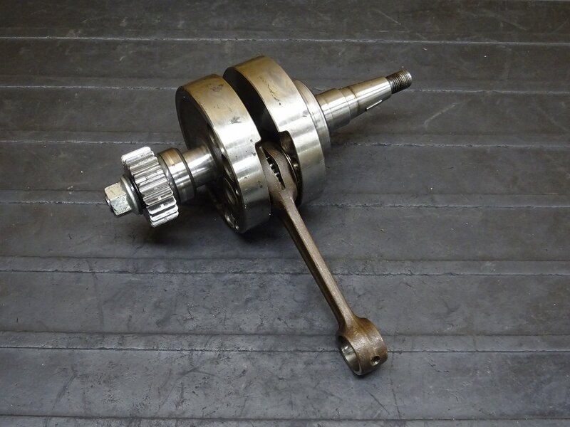 【260322】KDX125SR(DX125A-022)◆ クランクシャフト コンロッド ガタつき有 ※エンジンパーツ 【検索：200 220 250 | 中古バイクパーツ通販・買取　ジャンクヤード鳥取　JunkYard