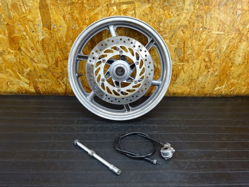 【250705】ゼルビス(MC25-1004)◇ フロントホイール 17×2.50 06R ブレーキディスク アクスルシャフト 腐食 汚れ有 【XELVIS VT250FN | 中古バイクパーツ通販・買取　ジャンクヤード鳥取　JunkYard