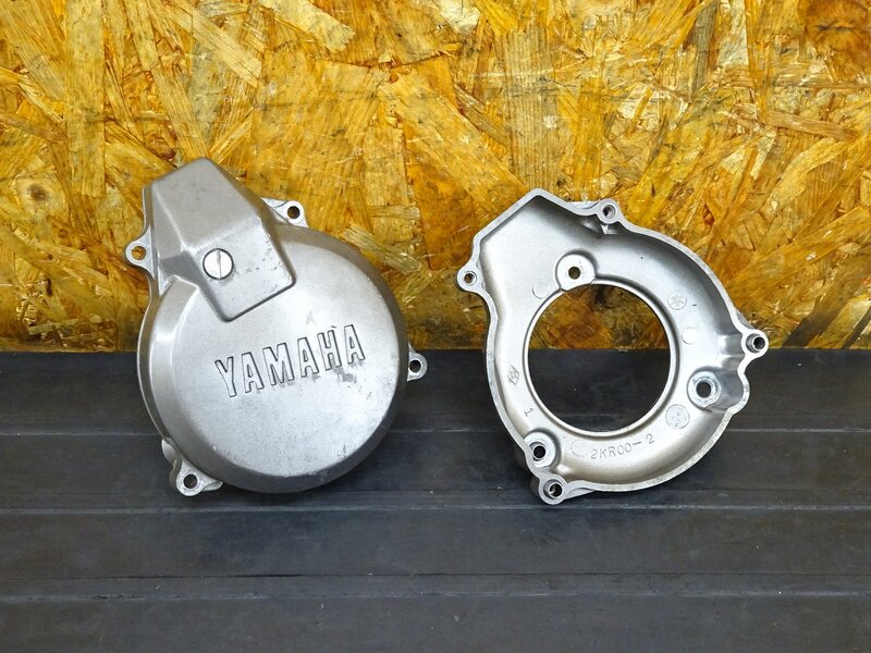 【250730】ジール(3YX-002)◇ エンジンカバー右 ジェネレーターカバー ※エンジンパーツ ZeaL 【検索:FZR250 | 中古バイクパーツ通販・買取　ジャンクヤード鳥取　JunkYard