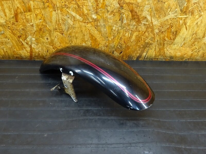 【250821】ドラッグスター1100(VP10J-000)◇ フロントフェンダー フェンダーステー ブラケット 傷 ステー曲がり/錆有 | 中古バイクパーツ通販・買取　ジャンクヤード鳥取　JunkYard