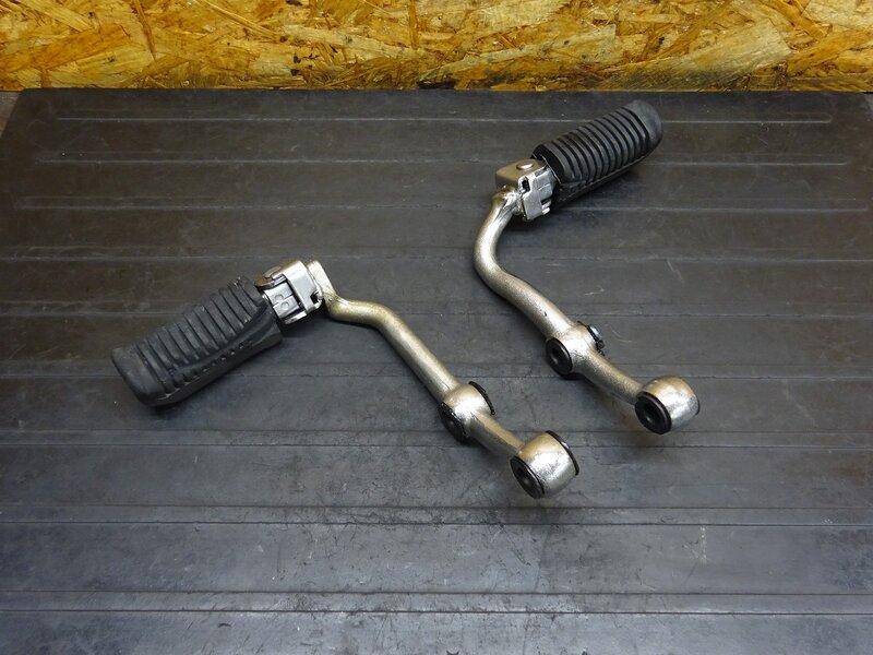 【251013】XS650SP(447-904)◆ メインステップ左右セット 【SPL スペシャル ※検索：3G5 TX650 | 中古バイクパーツ通販・買取　ジャンクヤード鳥取　JunkYard