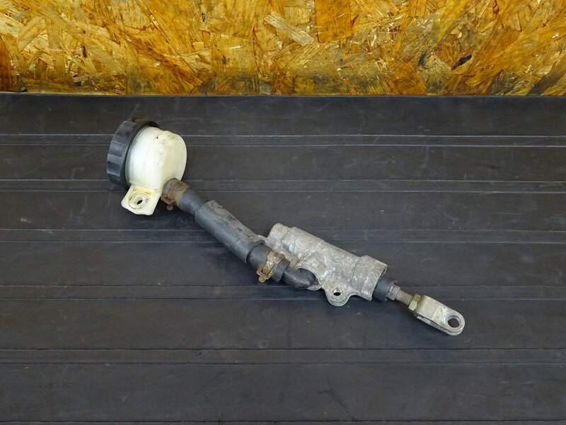 【251015】ZRX400(ZR400E-049)◇ リアブレーキマスターシリンダー ブレーキマスター Φ1/2 【’04 ZRX-2 ZRX-Ⅱ | 中古バイクパーツ通販・買取　ジャンクヤード鳥取　JunkYard