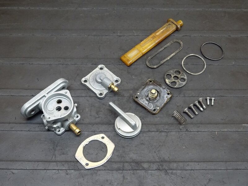 【251102】SR400(RH01J-020)◆ 燃料コック(2) ガソリンコック フューエルコック ウェットブラスト施工済み O/Hベース 【イモビ付 | 中古バイクパーツ通販・買取　ジャンクヤード鳥取　JunkYard