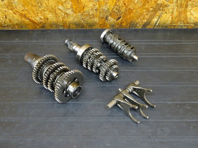 【251105】】ホーネット250(MC31)◇ ミッションセット トランスミッション シフトドラム/フォーク ※エンジンパーツ MC14E-1550986外し | 中古バイクパーツ通販・買取　ジャンクヤード鳥取　JunkYard