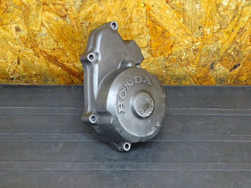 【251111】CBR250RR(MC22-1006)◇ ポイントカバー エンジンカバー左 ジェネレーターカバー 削れ有 ※エンジンパーツ【規制前 MC14E | 中古バイクパーツ通販・買取　ジャンクヤード鳥取　JunkYard