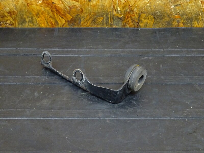 【251122】NSR250R(MC21)◇ ラジエーターステー ラジエターステー 曲がり有 【検索:MC18 MC28 SE SP | 中古バイクパーツ通販・買取　ジャンクヤード鳥取　JunkYard