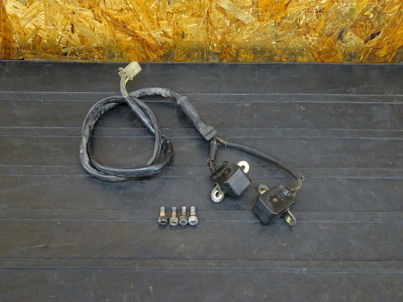 【251122】NSR250R(MC21)◇ ピックアップコイル ※エンジンパーツ【MC16 MC18 88 89 | 中古バイクパーツ通販・買取　ジャンクヤード鳥取　JunkYard