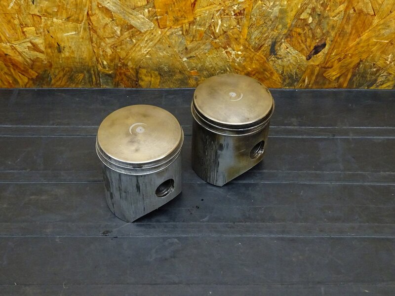 【251122】NSR250R(MC21)◇ ピストン 削れ有 ※エンジンパーツ【MC16 MC18 88 89 | 中古バイクパーツ通販・買取　ジャンクヤード鳥取　JunkYard