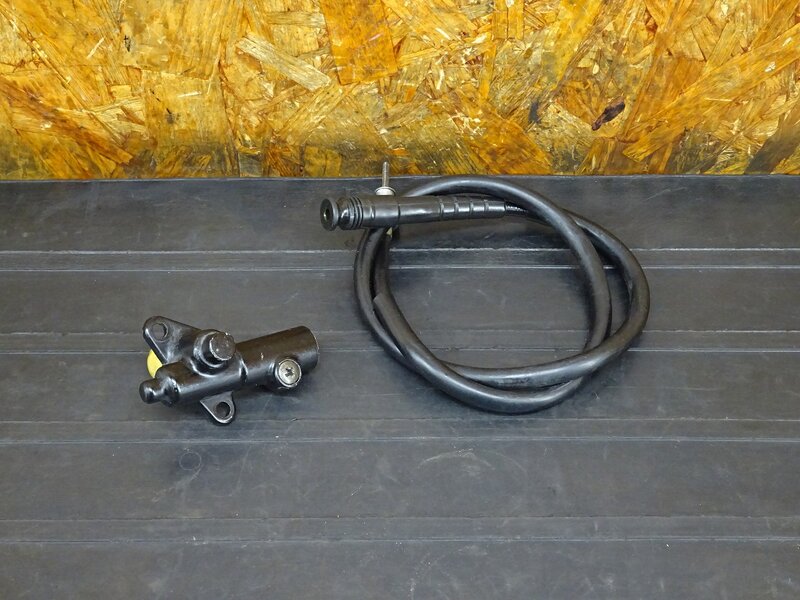 【251212】CBR250RR(MC22-1052)◇ スピードメーターギア メーターギヤ 加工?? 【規制前 | 中古バイクパーツ通販・買取　ジャンクヤード鳥取　JunkYard