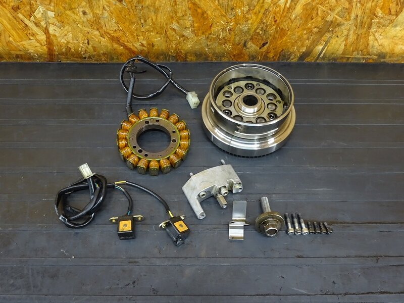 【251227】W650(EJ650A-004)◇ ジェネレーターセット ピックアップコイル フライホイール ※エンジンパーツ【検索:W400 EJ400A | 中古バイクパーツ通販・買取　ジャンクヤード鳥取　JunkYard