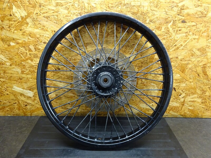 【260116】バルカン400(VN400A-017)◆ フロントホイール 21×1.85 TAKASAGO フレ/錆/色塗り有 | 中古バイクパーツ通販・買取　ジャンクヤード鳥取　JunkYard