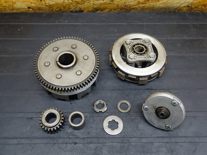 【250416】FTR223(MC34-1005)■ クラッチ クラッチハウジング ※エンジンパーツ | 中古バイクパーツ通販・買取　ジャンクヤード鳥取　JunkYard