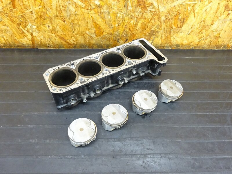 【250429】ZZR1100(ZXT10D-053)◇ シリンダー ピストン 【エンジンパーツ ※検:ZZR1200 ZRX1200 GPZ | 中古バイクパーツ通販・買取　ジャンクヤード鳥取　JunkYard