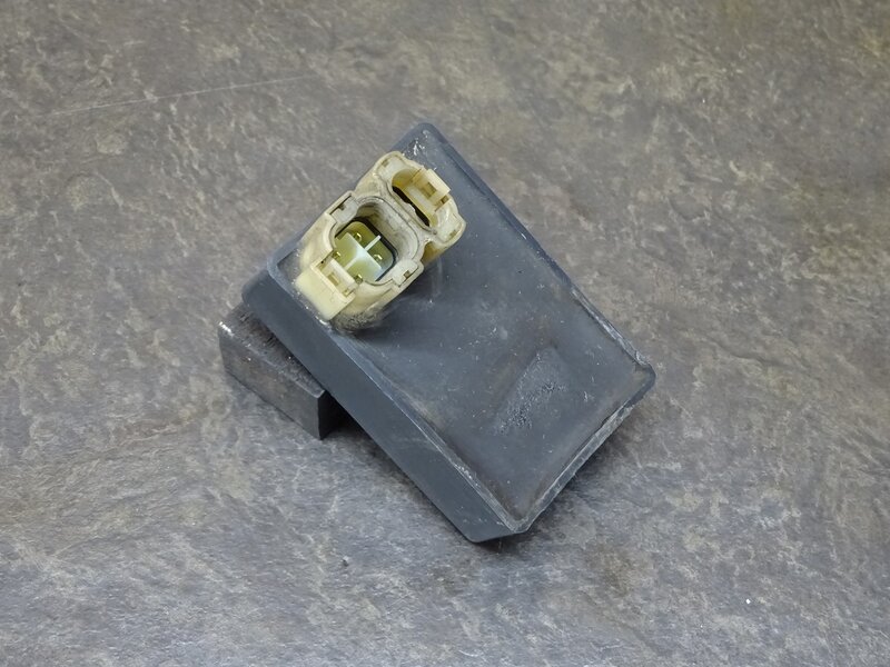 【250515】GB250クラブマン(MC10-1304)◆ CDI イグナイター KL8-73 CI578 【4型 | 中古バイクパーツ通販・買取　ジャンクヤード鳥取　JunkYard