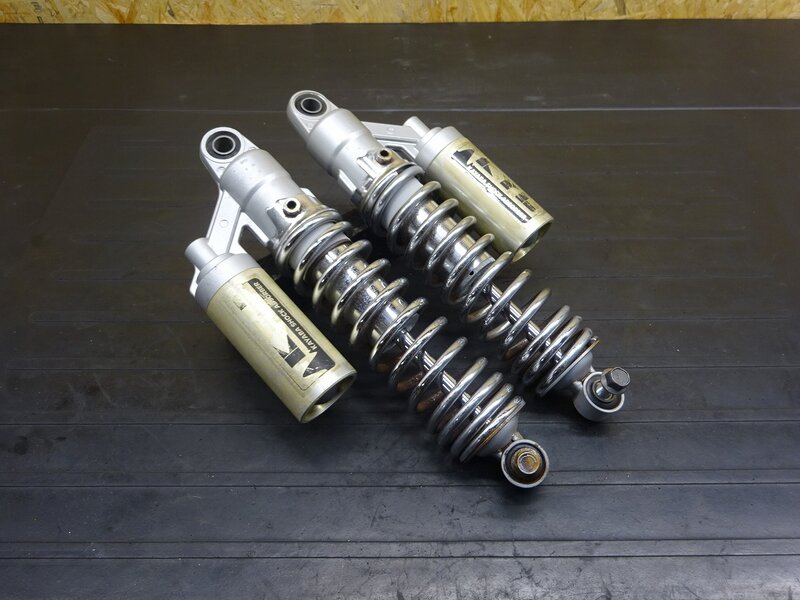 【250710】イナズマ400(GK7BA-500)◆ リアサスペンション リアサス リヤサス リアショック KYB カヤバ ウェットブラスト施工/摺動部点錆有 | 中古バイクパーツ通販・買取　ジャンクヤード鳥取　JunkYard