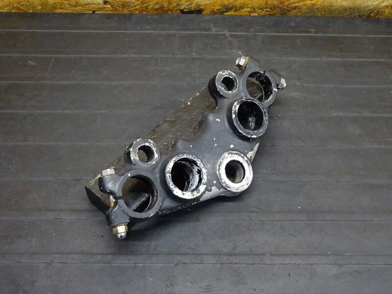 【250724】SR400(1JR-269)◆ トップブリッジ 腐食有 【検:SR500 1JN 2J2 2H6 | 中古バイクパーツ通販・買取　ジャンクヤード鳥取　JunkYard