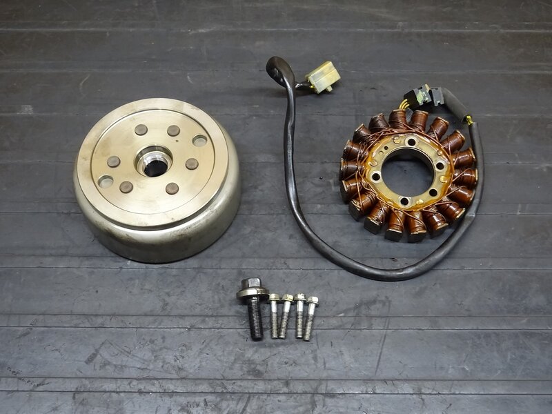 【250808】VTR250(MC33-1020)◆ ジェネレーターセット フライホイール ※エンジンパーツ MC15E | 中古バイクパーツ通販・買取　ジャンクヤード鳥取　JunkYard