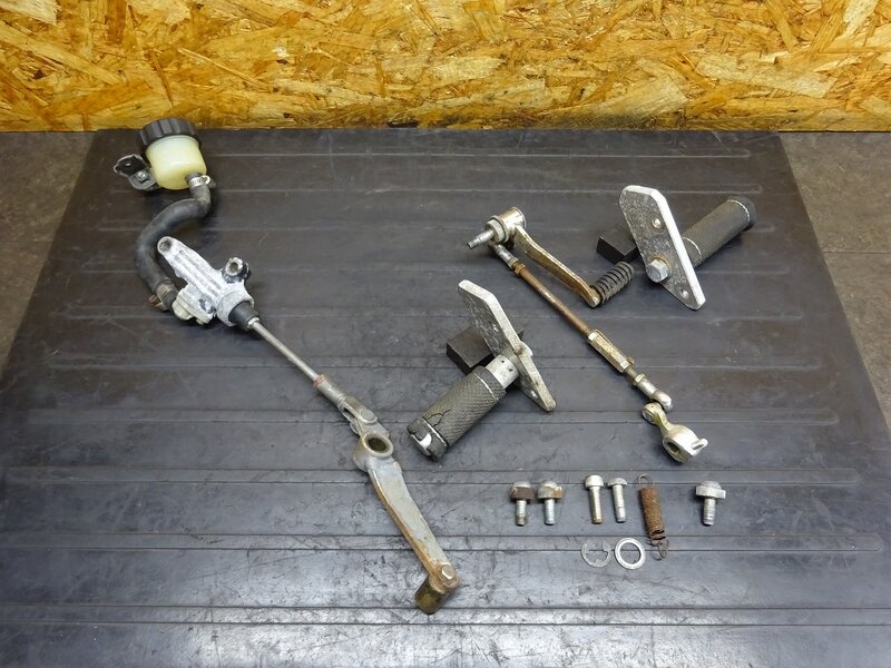 【250814】SRX600(1JK-010)◆ 社外ステップセット バックステップ 自作?? リアブレーキマスターシリンダー 固着有 【SRX400 1JL | 中古バイクパーツ通販・買取　ジャンクヤード鳥取　JunkYard