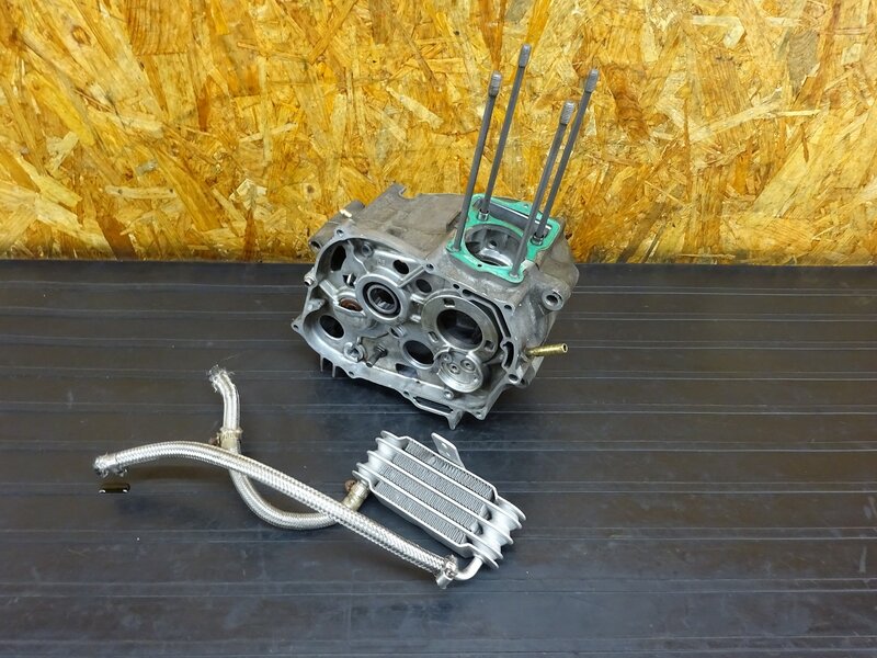【250917】エイプ50(AC16-1005)◇ クランクケース左右セット オイルクーラー 加工有 ※エンジンパーツ 【検索:APE エイプ100 XR50 | 中古バイクパーツ通販・買取　ジャンクヤード鳥取　JunkYard