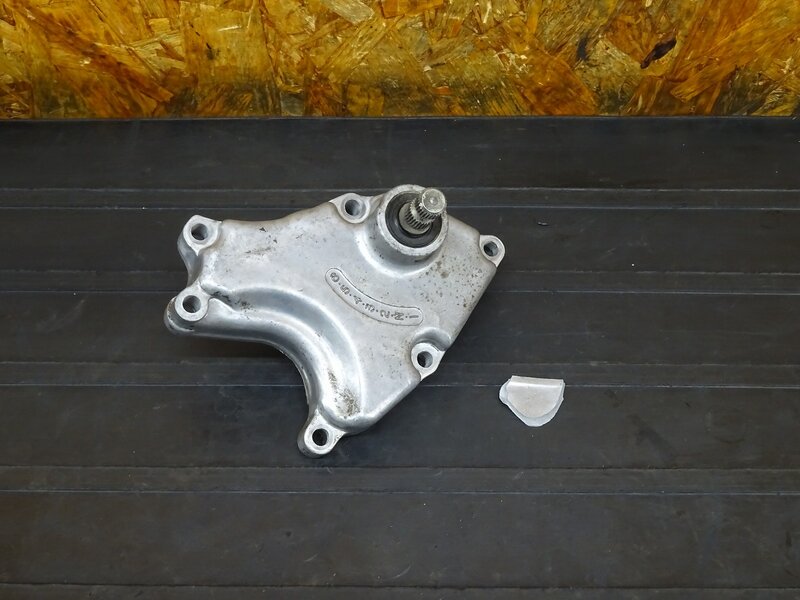 【251111】CBR250RR(MC22-1006)◇ シフトカバー ミッションカバー エンジンカバー 割れ有 ※エンジンパーツ【規制前 MC14E | 中古バイクパーツ通販・買取　ジャンクヤード鳥取　JunkYard