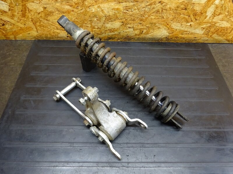 【251114】KDX125SR(DX125A-016)◆ リアサスペンションセット リアサス リアサスリンク リアショック 抜け有 【検索：200 220 250 | 中古バイクパーツ通販・買取　ジャンクヤード鳥取　JunkYard