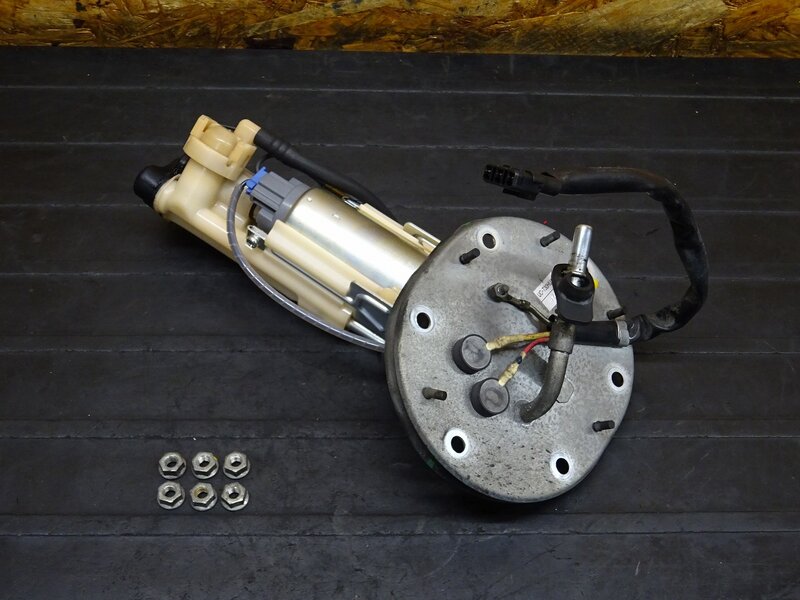 【251206】VTR250(MC33-1602)◆ 燃料ポンプ ガソリンポンプ フューエルポンプ 【Fi | 中古バイクパーツ通販・買取　ジャンクヤード鳥取　JunkYard