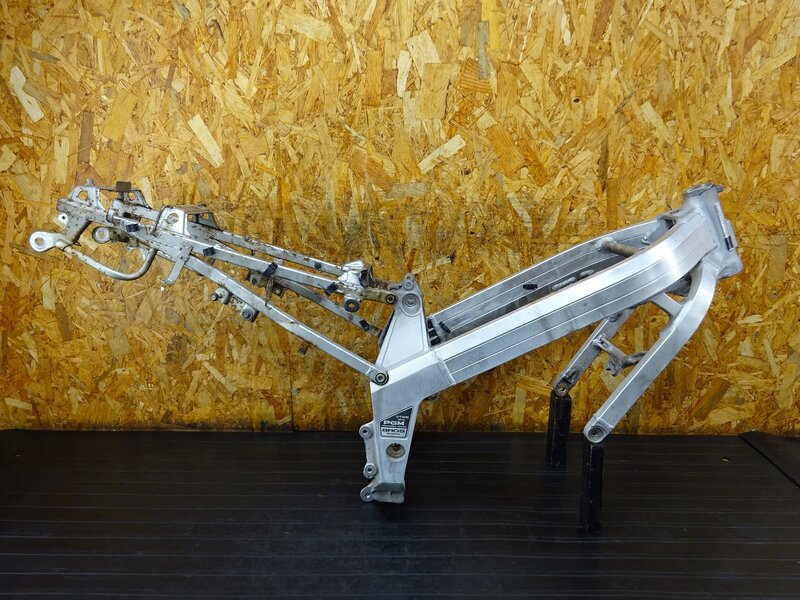 【251213】ブロス400(NC25-1100)◆ 書付中古フレーム メインフレーム シートレール サブフレーム 【BROS ブロス650 | 中古バイクパーツ通販・買取　ジャンクヤード鳥取　JunkYard