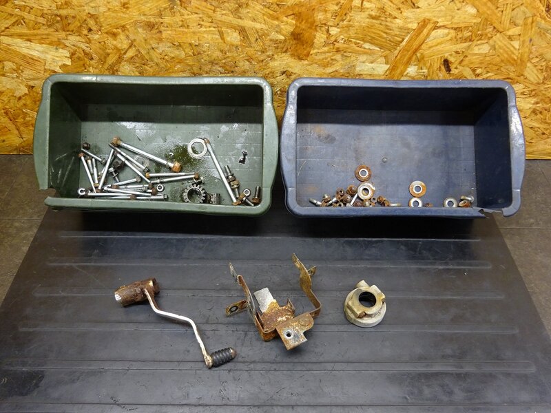 【251215】モトラ(AD05-1002)◆ ボルトセット エンジンボルト シフトペダル 加工品 スロットルホルダー ジャンク！ 【CT50J | 中古バイクパーツ通販・買取　ジャンクヤード鳥取　JunkYard