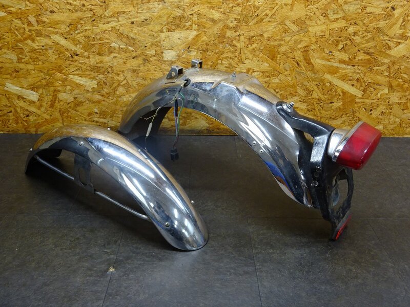 【251227】W650(EJ650A-004)◆ フェンダー前後セット フロント/リアフェンダー テール/ブレーキランプ 錆/補修有 【検索:W400 EJ400A | 中古バイクパーツ通販・買取　ジャンクヤード鳥取　JunkYard