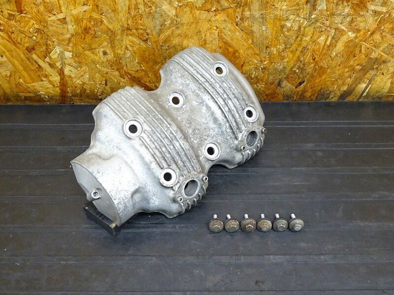 【251227】W650(EJ650A-004)◇ シリンダーヘッドカバー エンジンカバー ※エンジンパーツ【検索:W400 EJ400A | 中古バイクパーツ通販・買取　ジャンクヤード鳥取　JunkYard