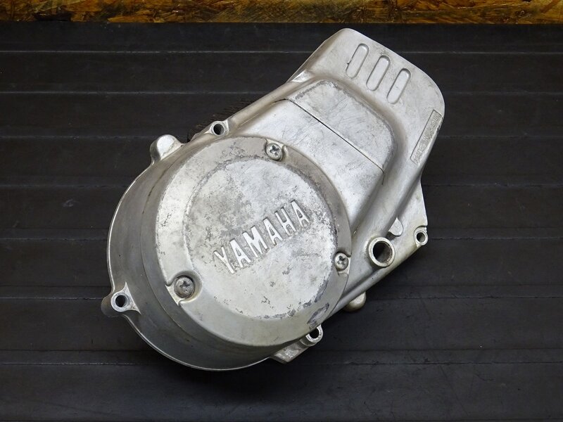 【251229】GT80(3M8-000)◆ エンジンカバー左 ジェネレーター/スプロケカバー 色塗り有 ※エンジンパーツ【検:GT50 374 ミニトレ モノサス | 中古バイクパーツ通販・買取　ジャンクヤード鳥取　JunkYard