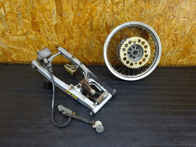 【260308】CRM50(AD13-1100)◇ リア足回りセット ディスク化に!! リアホイール キャリパー／マスター スイングアーム 【後期 検:CRM80 | 中古バイクパーツ通販・買取　ジャンクヤード鳥取　JunkYard