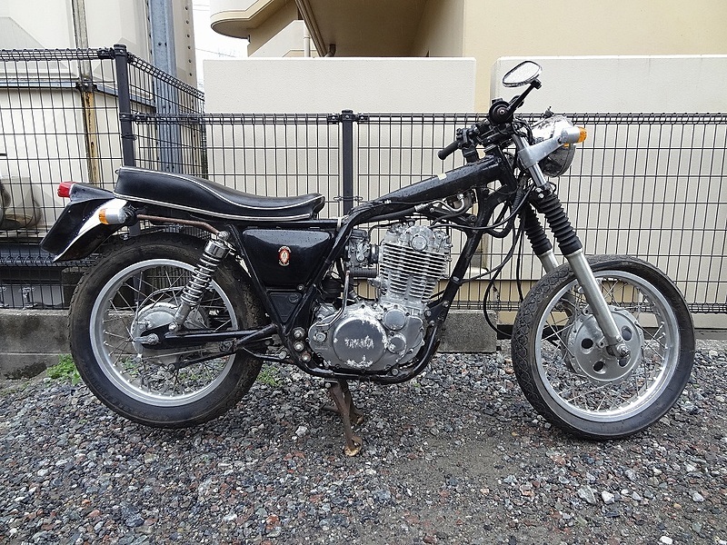 SR400 レストアベース - オートバイ車体