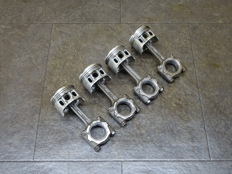 【250505】CBR250RR(MC22-1009)◆ コンロッド ピストン ※エンジンパーツ MC14E | 中古バイクパーツ通販・買取　ジャンクヤード鳥取　JunkYard