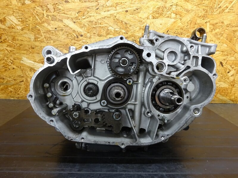 【250501】SR400(1JR-283)■ エンジン腰下 クランクケース クランクシャフト ミッション ※エンジンパーツ 【検索：SR500 1JN 2J2 2H6 | 中古バイクパーツ通販・買取　ジャンクヤード鳥取　JunkYard